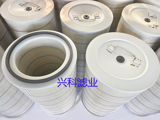 高溫高濕環(huán)境下，除塵濾芯用哪種連接方式？興科濾業(yè)